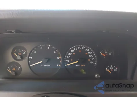 1999 Jeep Grand Cherokee Laredo из США, поврежденный, VIN 1J4GW58N9XC785616